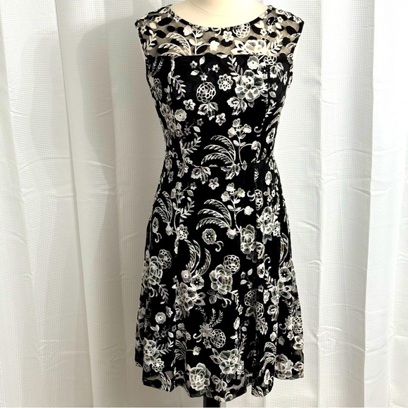 Cardalite Petite Dresses & Skirts - Cardalite Petite Women's Sleeveless Lace Black & White Floral Tank Dress Size PM